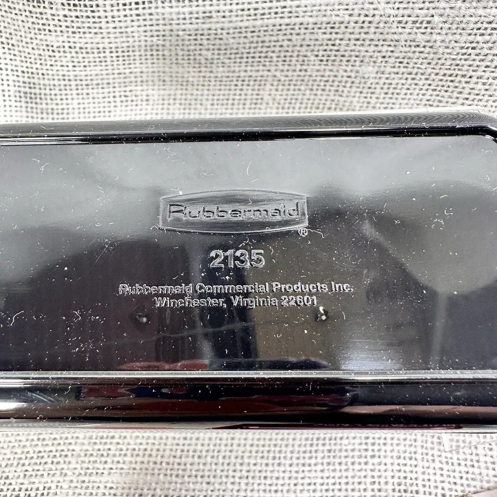 Rubbermaid FORM‎ Clip Card Dispenser 2135 Black Desk Organizer NOS New Box